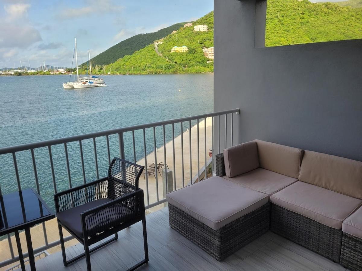 Modern Waterfront Appartement Road Town  Buitenkant foto
